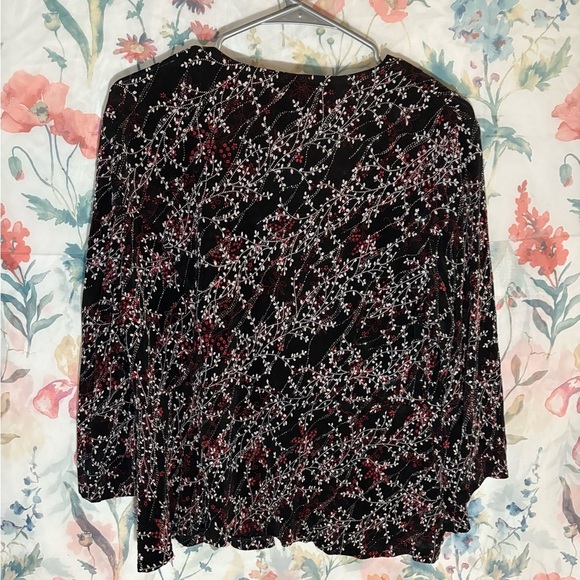 Vintage Alex Evenings Black and Red Floral Blouse - Picture 7 of 10